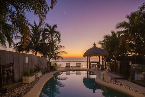 Mylara Beachfront Holiday Home - Hobart Tourism 0