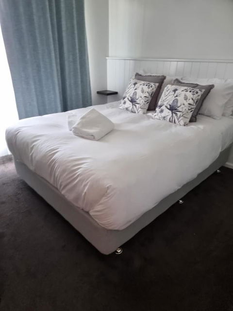 Myrtleford Hotel - Hobart Tourism 2