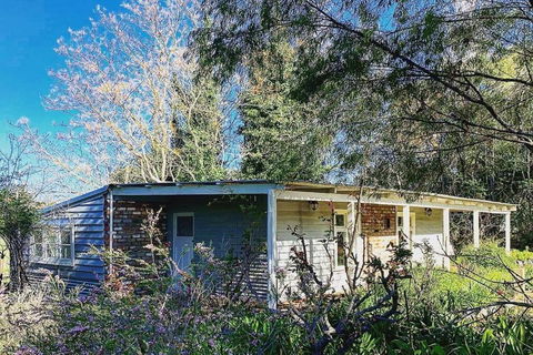 Myrtlemae Farm - Hobart Tourism 0