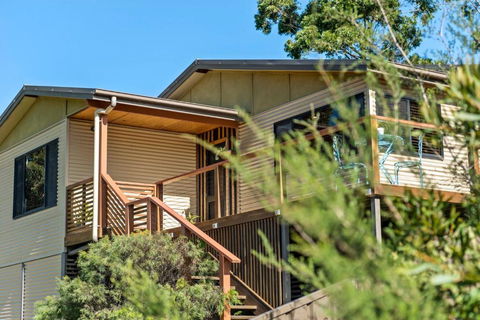 Narrawallee Oasis - Tourism TAS 3