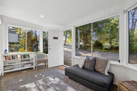 Nella - Tourism TAS 3