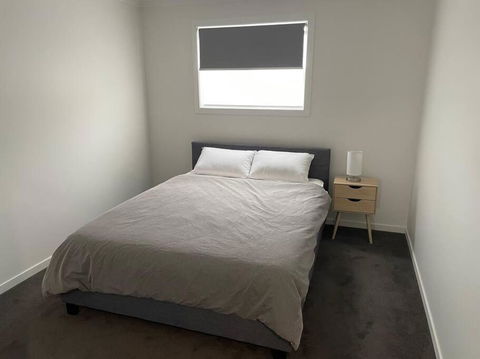 New 3 Bedroom House In Cooma - Tourism TAS 1
