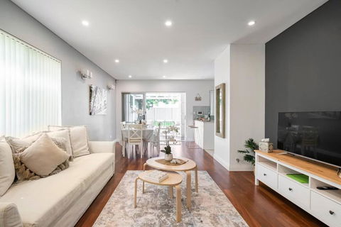 NEW Furnish, 3 Min SYD Airport, 1 Min Walk Beach - Tourism TAS 3