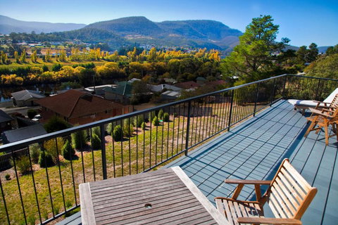 New Norfolk Holiday Apartments - Hobart Tourism 1