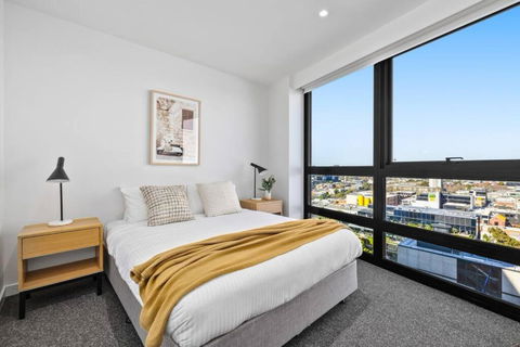 NEW Sensational Southbank Lux - Hobart Tourism 1