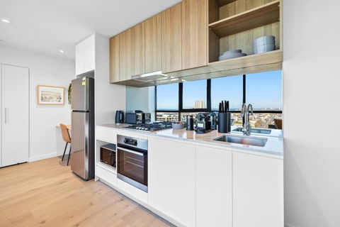 NEW Sensational Southbank Lux - Hobart Tourism 3