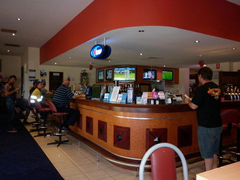 New Whyalla Hotel - Hobart Tourism 3