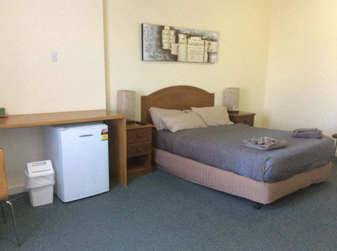 New Whyalla Hotel - Hobart Tourism 2