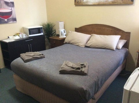 New Whyalla Hotel - Hobart Tourism 1