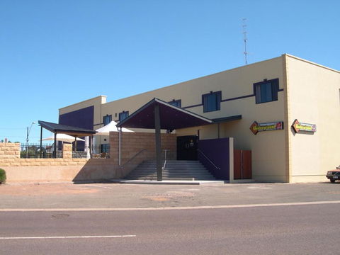 New Whyalla Hotel - Hobart Tourism 0