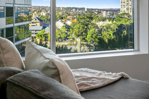 NS504 - Comfort And Convenience In North Sydney - Hobart Tourism 0