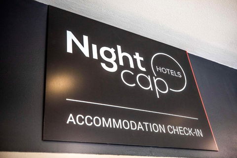 Nightcap At High Flyer Hotel - Tourism TAS 3