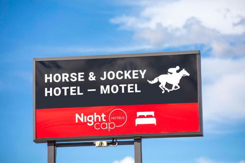 Nightcap At Horse & Jockey Hotel Warwick - Tourism TAS 2