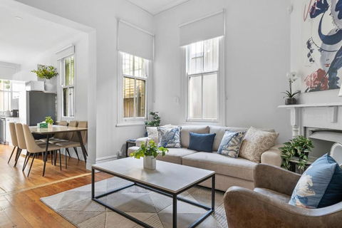 Newtown Nest - Chic Terrace Living Off King Street - Hobart Tourism 0