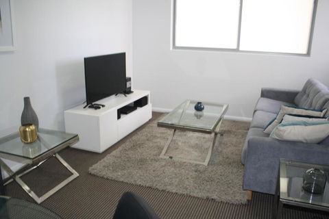 North Sydney Wyndel Apartments-MIL1005 - Hobart Tourism 1