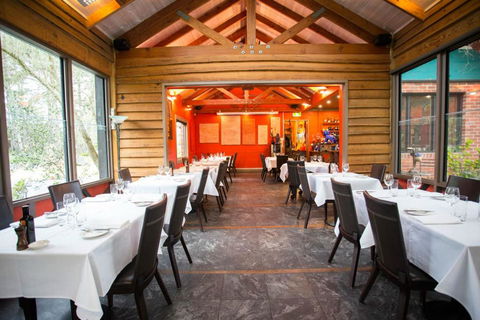 Oakdene Vineyards Guesthouse - Hobart Tourism 2