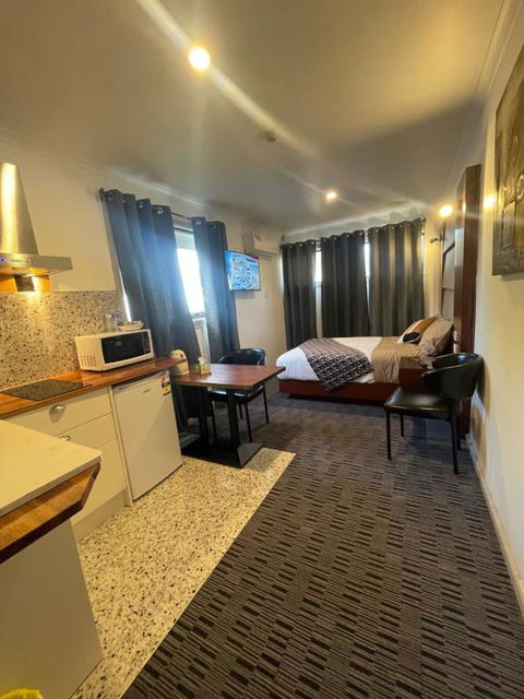 Oakleigh House - Hobart Tourism 3