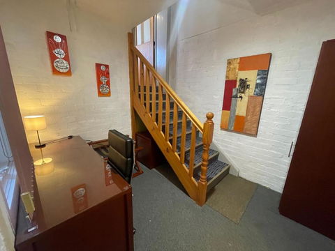 Oakleigh House - Hobart Tourism 2