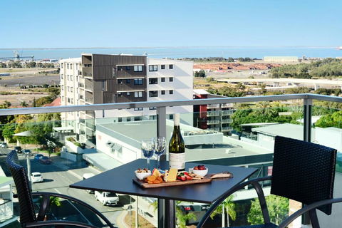 Oaks Gladstone Grand Hotel - Tourism TAS 0