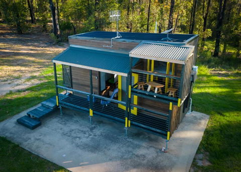 Ocean Breeze Tiny House - Ocean And Lake View - Hobart Tourism 0
