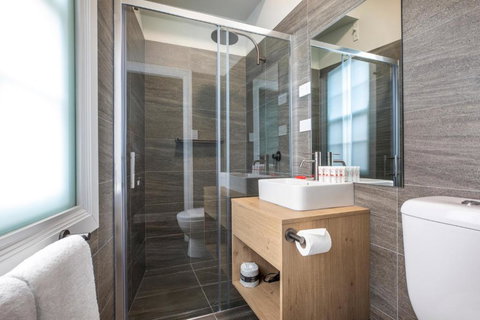 Nightcap At Pymble Hotel - Tourism TAS 1