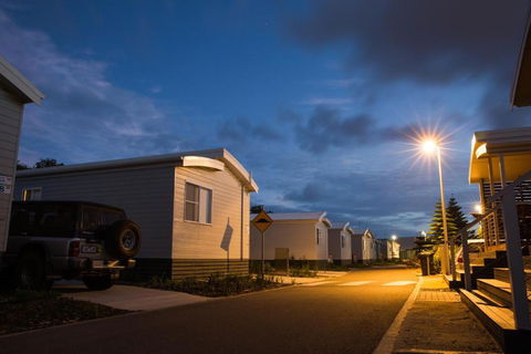 NRMA Stockton Beach Holiday Park - Hobart Tourism 0