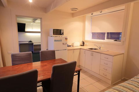 Ocean Views Motel Lakes Entrance - Hobart Tourism 1