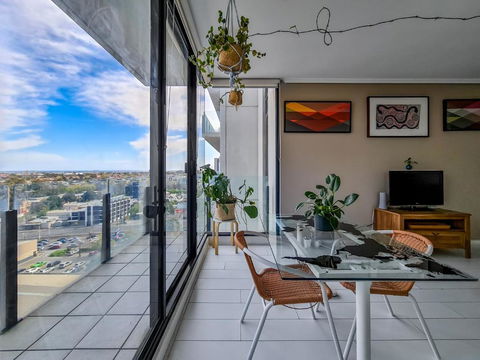 Ocean View Apartment Close To CBD With Indoor Pool. - Tourism TAS 0