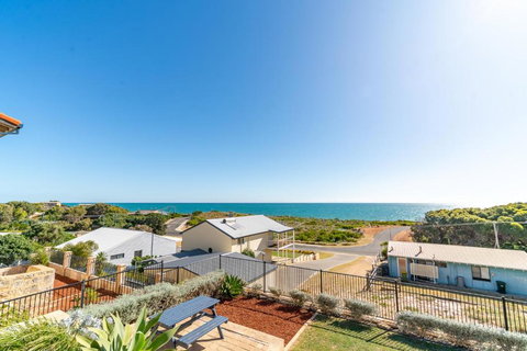 Ocean View Retreat - Best View In Town - Tourism TAS 3