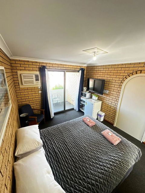 Ocean View Villas - Hobart Tourism 1