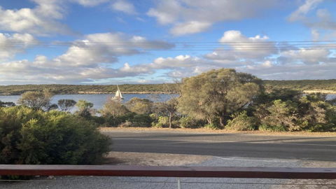 Off The Net - New Listing - Esplanade Property With Views Of The Channel - Tourism TAS 0