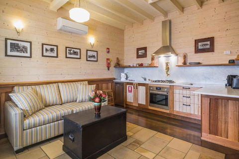 Old Bank Boutique Hotel - Tourism TAS 2