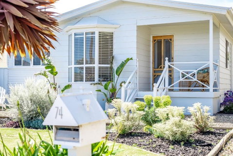 Our Little White House -74 Padman Crescent, Middleton - Tourism TAS 1