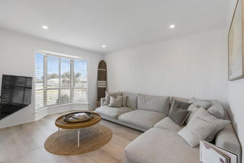 Our Little White House -74 Padman Crescent, Middleton - Tourism TAS 3