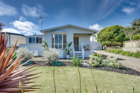 Our Little White House -74 Padman Crescent, Middleton - Tourism TAS 0