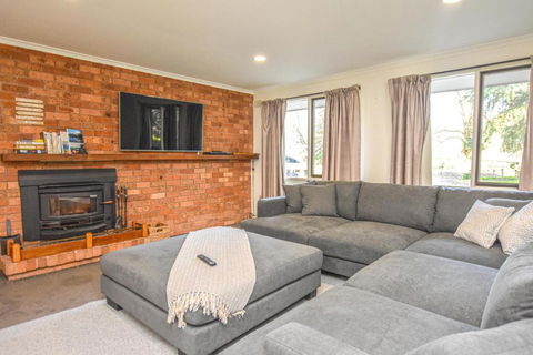 Ovens Valley Retreat - Hobart Tourism 1