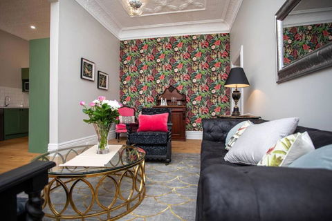 Oxbridge- Period Home In Central Goulburn - Tourism TAS 3