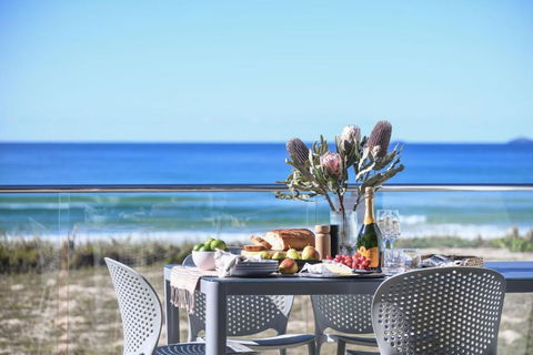 Pacific Dawn On The Beach Two - Hobart Tourism 3