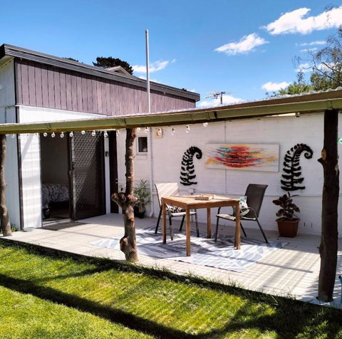 Peaceful Pet Friendly 1 Bedroom Cottage On 1 Acre - Tourism TAS 0