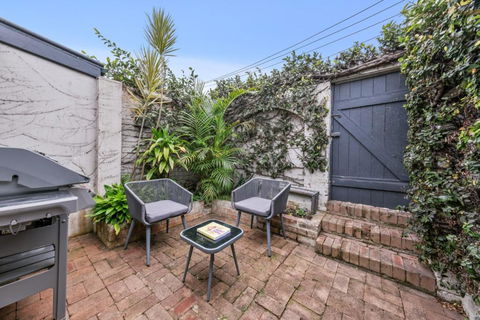 Paddington Retreat - Hobart Tourism 3