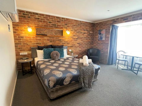 Paddlewheel Motel - Hobart Tourism 1