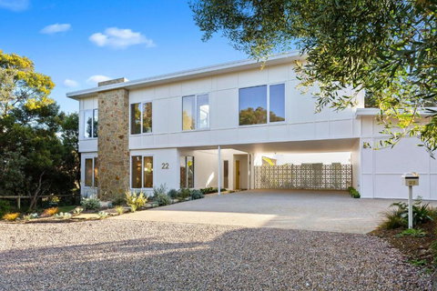 Palm Springs Hideaway - Tourism TAS 3