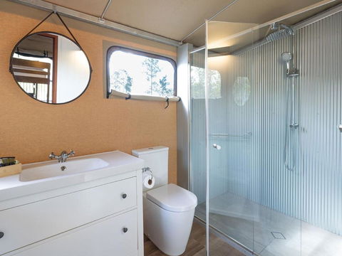 Paradise Country Farmstay - Hobart Tourism 3