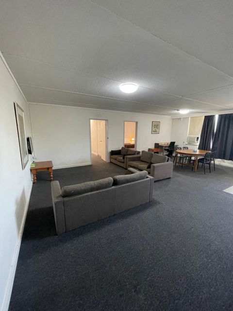 Parkside Inn Motel - Tourism TAS 2