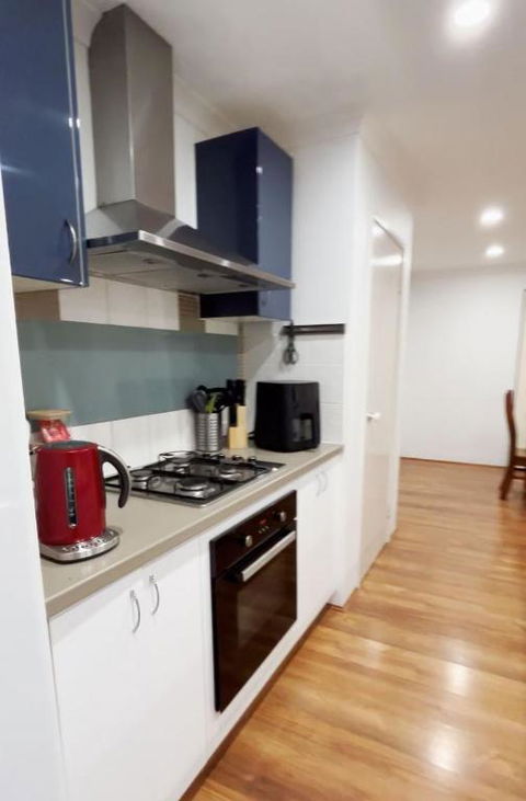 Parkside Pool Home In Aubin Grove - Hobart Tourism 1