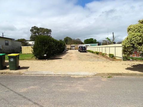 Passat Holiday Units - Unit 1 - Hobart Tourism 1