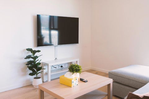 Patio Mt View 1BR Apt In CBD Near ANU And Museum With Free Parking And WiFi - Tourism TAS 1