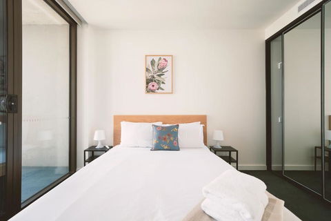 Patio Mt View 1BR Apt In CBD Near ANU And Museum With Free Parking And WiFi - Tourism TAS 3