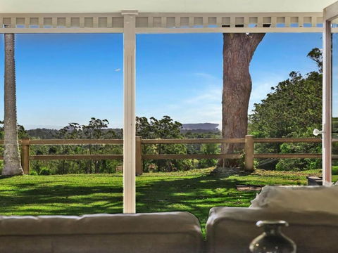 Pauls Farmhouse - Hobart Tourism 3