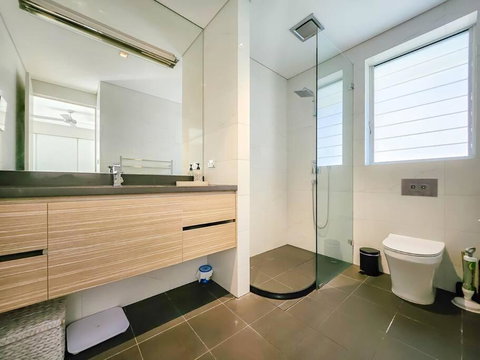 Peaceful 4-Bedroom Family Retreat In Lane Cove - Tourism TAS 2